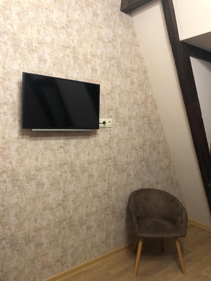 Home@97 On Aghmashenebeli Avenue تبليسي المظهر الخارجي الصورة